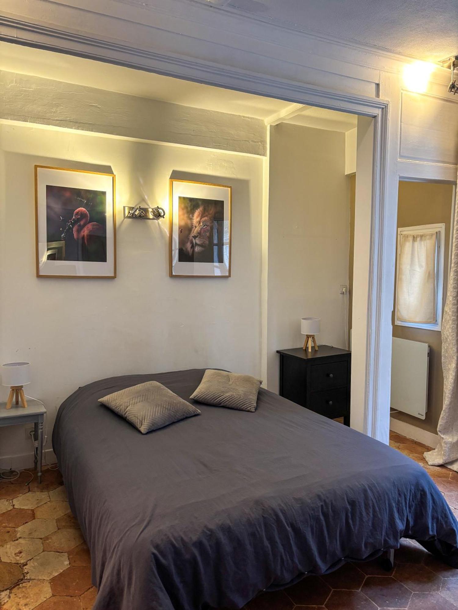 Studio Parvis Cloitre Notre Dame Chartres Esterno foto